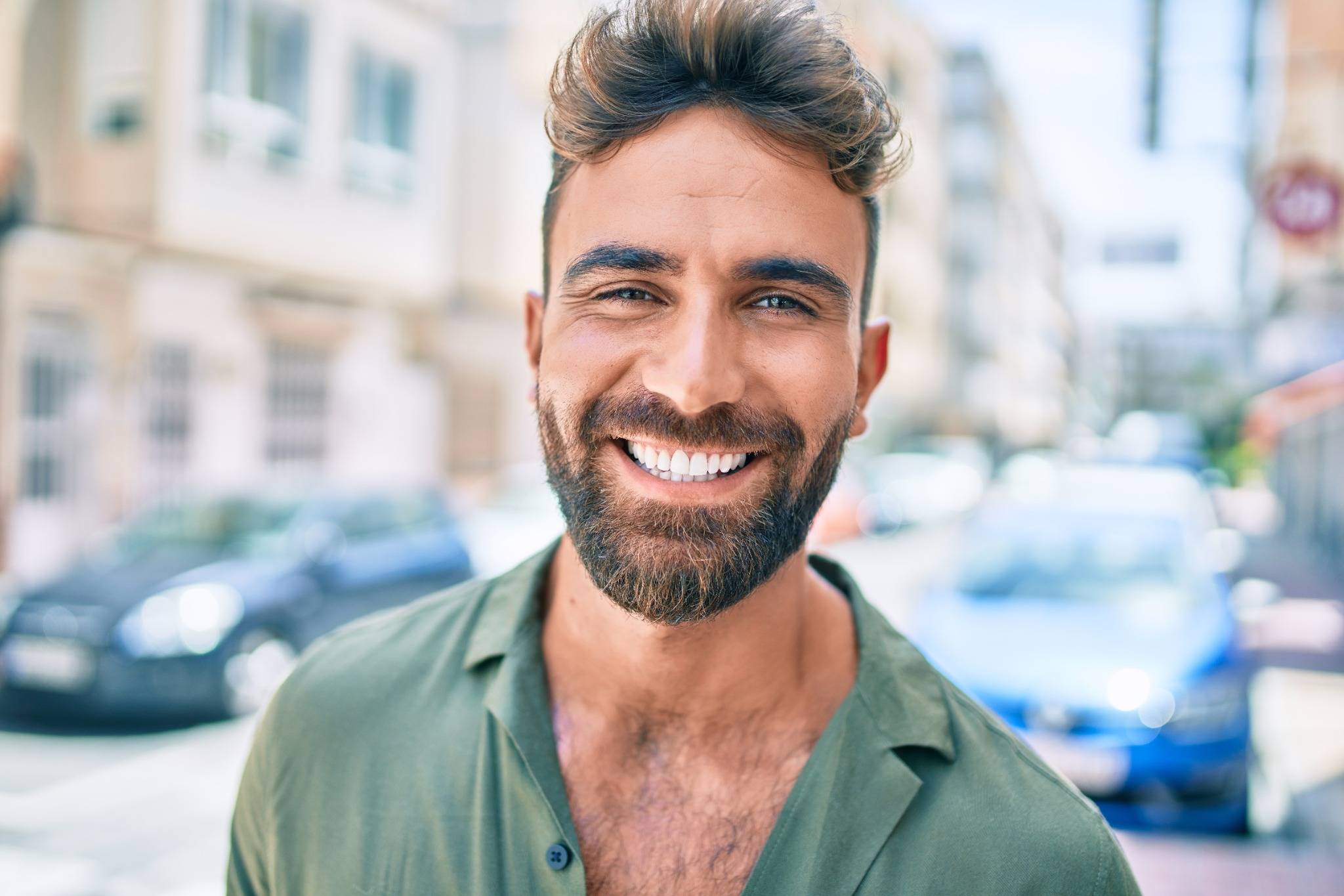 Eversmiles Dental | Cosmetic Dentistry Beyond Veneers: How Bonding and Whitening Upgrade Your Smile