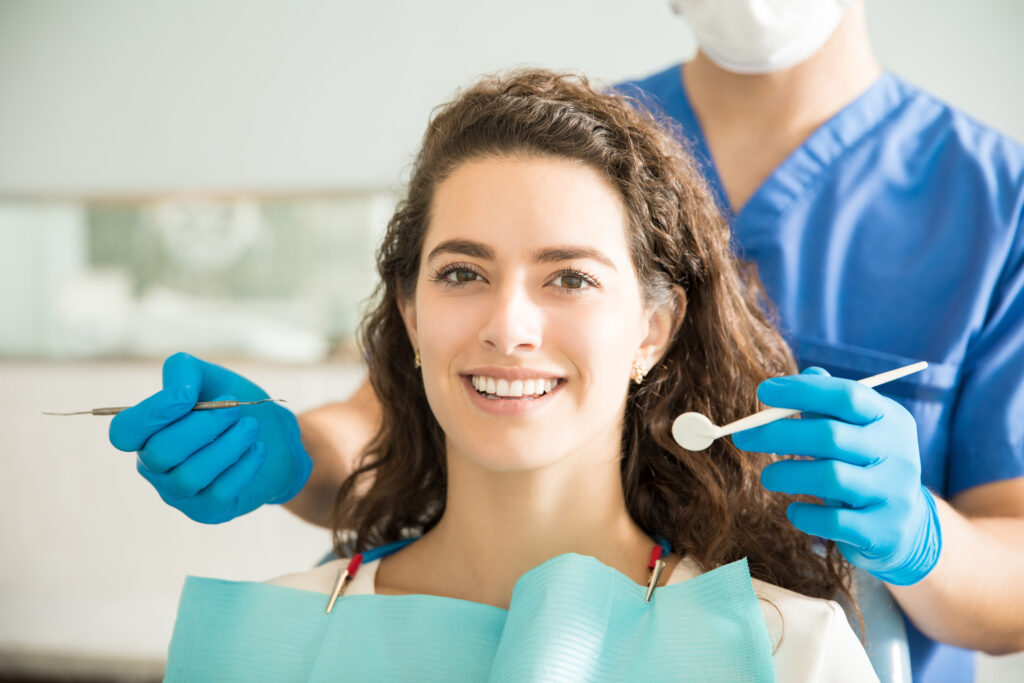 Tooth Extraction: Healing Day-by-Day and Smart Replacement Options