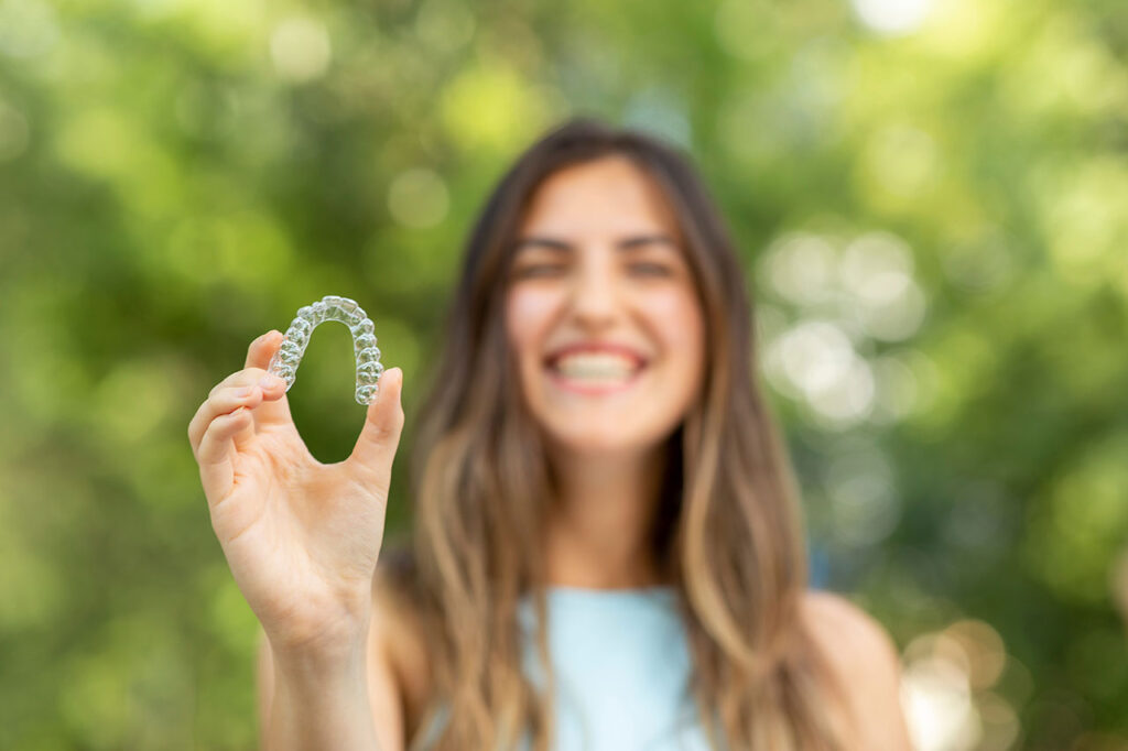 Invisalign Attachments, Elastics & Refinements: The Details That Make Clear Aligners Work